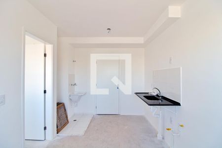 Sala/Cozinha de apartamento para alugar com 1 quarto, 24m² em Vila Nova das Belezas, São Paulo