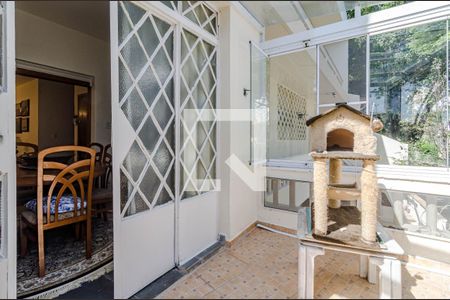 Varanda de casa para alugar com 4 quartos, 140m² em Jardim das Bandeiras, São Paulo