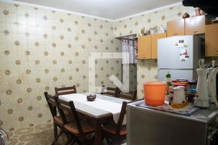 Casa à venda com 240m², 2 quartos e 3 vagas Casa à venda com 240m², 2 quartos e 3 vagasCozinha