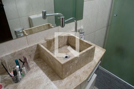 Casa à venda com 240m², 2 quartos e 3 vagas Casa à venda com 240m², 2 quartos e 3 vagasBanheiro 1