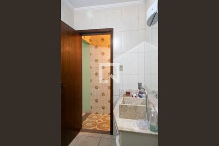Casa à venda com 240m², 2 quartos e 3 vagas Casa à venda com 240m², 2 quartos e 3 vagasBanheiro 1