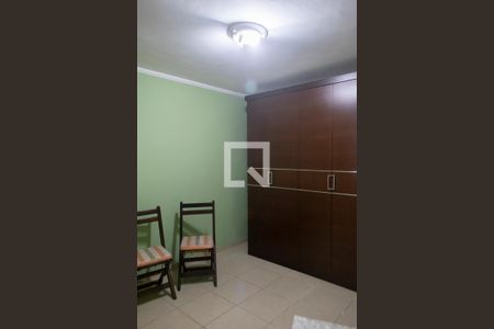 Casa à venda com 240m², 2 quartos e 3 vagas Casa à venda com 240m², 2 quartos e 3 vagasQuarto 2
