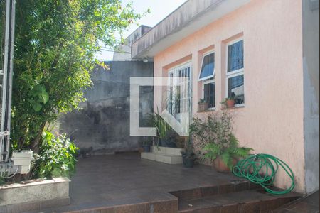 Casa à venda com 240m², 2 quartos e 3 vagas Casa à venda com 240m², 2 quartos e 3 vagasvaranda