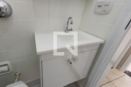 Apartamento à venda com 42m², 2 quartos e 1 vaga Apartamento à venda com 42m², 2 quartos e 1 vagaBanheiro