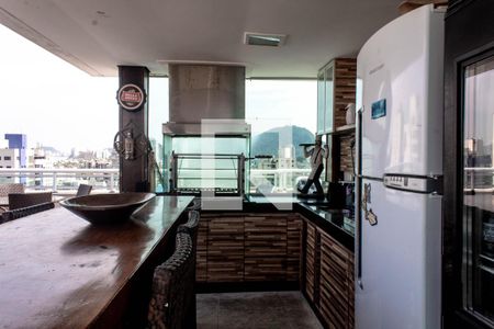 Apartamento para alugar com 350m², 5 quartos e 3 vagas Apartamento para alugar com 350m², 5 quartos e 3 vagasTerraço
