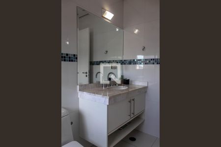 Apartamento para alugar com 350m², 5 quartos e 3 vagas Apartamento para alugar com 350m², 5 quartos e 3 vagasBanheiro da Suíte 2
