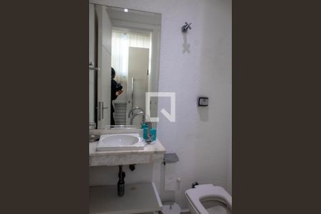 Apartamento para alugar com 350m², 5 quartos e 3 vagas Apartamento para alugar com 350m², 5 quartos e 3 vagasLavabo