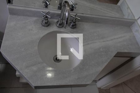 Apartamento para alugar com 350m², 5 quartos e 3 vagas Apartamento para alugar com 350m², 5 quartos e 3 vagasBanheiro da Suíte 5