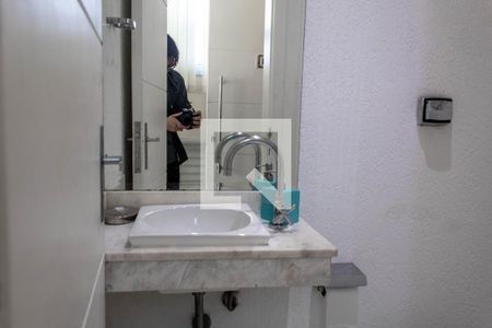 Apartamento para alugar com 350m², 5 quartos e 3 vagas Apartamento para alugar com 350m², 5 quartos e 3 vagasLavabo