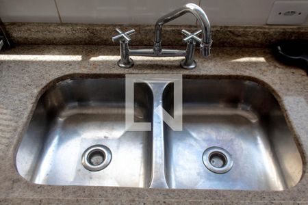 Apartamento para alugar com 350m², 5 quartos e 3 vagas Apartamento para alugar com 350m², 5 quartos e 3 vagasCozinha