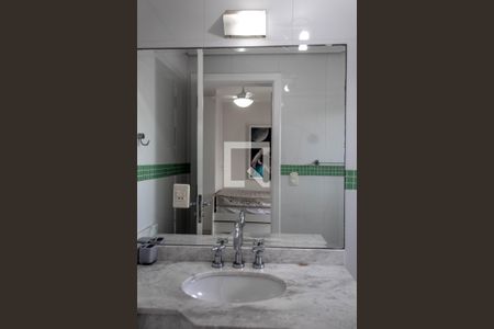 Apartamento para alugar com 350m², 5 quartos e 3 vagas Apartamento para alugar com 350m², 5 quartos e 3 vagasBanheiro da Suíte 3