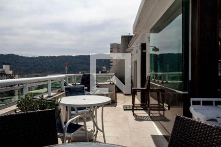 Apartamento para alugar com 350m², 5 quartos e 3 vagas Apartamento para alugar com 350m², 5 quartos e 3 vagasTerraço