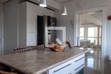 Apartamento para alugar com 350m², 5 quartos e 3 vagas Apartamento para alugar com 350m², 5 quartos e 3 vagasCozinha