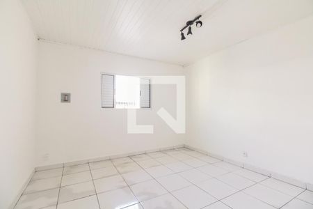 Quarto  de casa para alugar com 1 quarto, 80m² em Penha de França, São Paulo