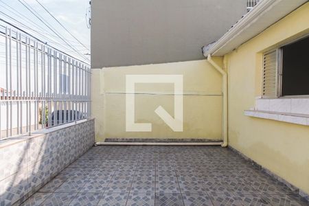 Casa para alugar com 80m², 1 quarto e 3 vagasQuintal e Garagem 
