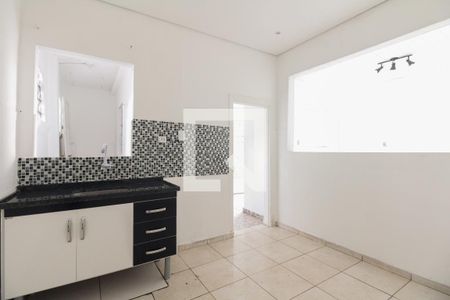 Casa para alugar com 80m², 1 quarto e 3 vagasCozinha 
