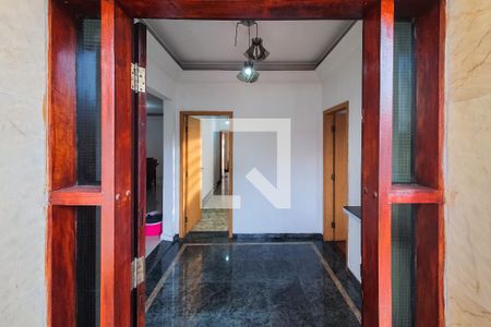 Entrada de casa à venda com 6 quartos, 415m² em Ipiranga, São Paulo