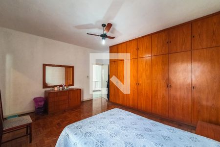 Casa à venda com 415m², 6 quartos e 6 vagasQuarto 5 - suite