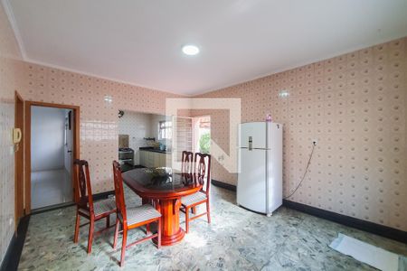 Casa à venda com 415m², 6 quartos e 6 vagasCozinha