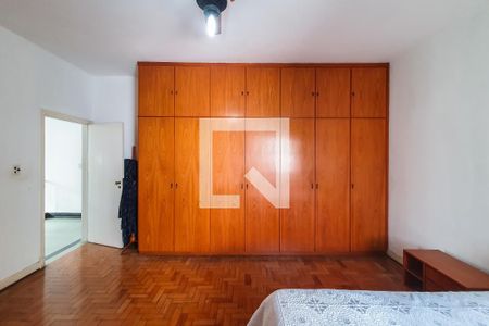 Casa à venda com 415m², 6 quartos e 6 vagasQuarto 5 - suite