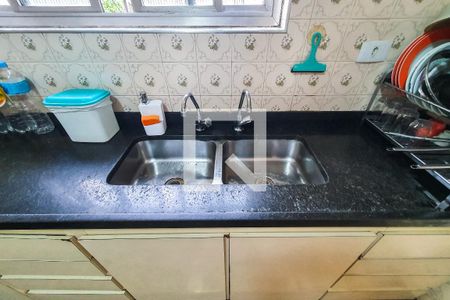 Casa à venda com 415m², 6 quartos e 6 vagasCozinha