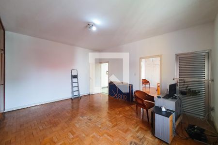 Casa à venda com 415m², 6 quartos e 6 vagasQuarto 4