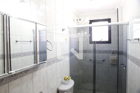 Banheiro de apartamento para alugar com 2 quartos, 125m² em Guilhermina, Praia Grande