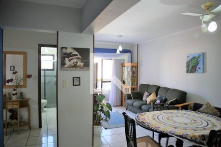Sala de apartamento para alugar com 2 quartos, 125m² em Guilhermina, Praia Grande