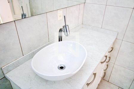 Casa à venda com 180m², 4 quartos e 4 vagasBanheiro da Suíte 