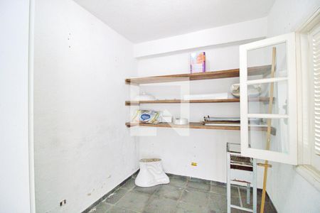 Casa à venda com 180m², 4 quartos e 4 vagasQuarto de Serviço