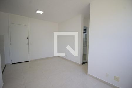 Sala de apartamento para alugar com 2 quartos, 48m² em Vargem Grande, Rio de Janeiro