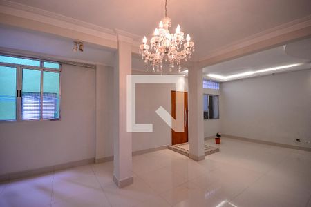 Sala de apartamento para alugar com 2 quartos, 126m² em Vila Firmiano Pinto, São Paulo