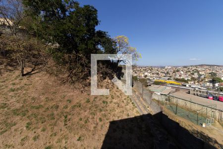 Vista dos Quartos de apartamento para alugar com 2 quartos, 47m² em São Gabriel, Belo Horizonte