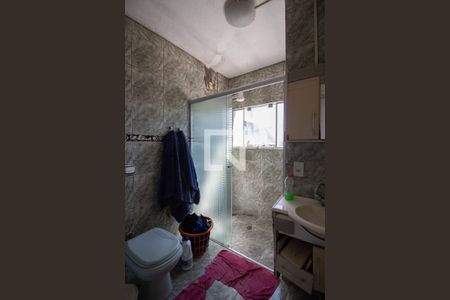 Casa à venda com 120m², 3 quartos e 2 vagas Casa à venda com 120m², 3 quartos e 2 vagasBanheiro