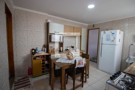 Casa à venda com 120m², 3 quartos e 2 vagas Casa à venda com 120m², 3 quartos e 2 vagasCozinha