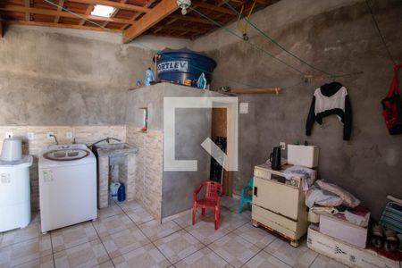 Casa à venda com 120m², 3 quartos e 2 vagas Casa à venda com 120m², 3 quartos e 2 vagasLavanderia