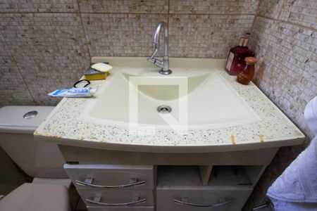 Casa à venda com 120m², 3 quartos e 2 vagas Casa à venda com 120m², 3 quartos e 2 vagasPia