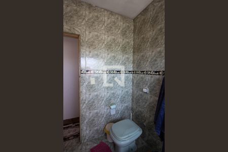 Casa à venda com 120m², 3 quartos e 2 vagas Casa à venda com 120m², 3 quartos e 2 vagasBanheiro