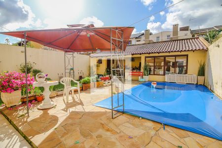 Casa para alugar com 360m², 5 quartos e 4 vagasQuintal