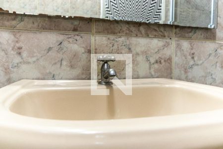 Banheiro - Torneira de kitnet/studio para alugar com 1 quarto, 40m² em República, São Paulo