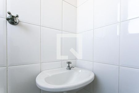 Apartamento para alugar com 80m², 2 quartos e 2 vagasBanheiro de Serviço