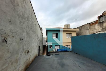 Casa à venda com 240m², 3 quartos e 2 vagasQuintal/Area de lazer