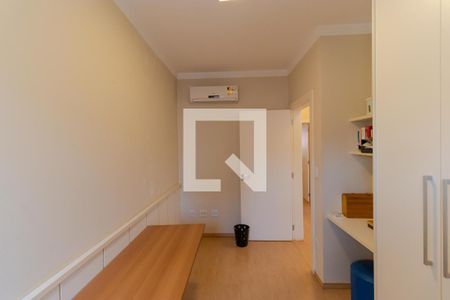 Casa de condomínio à venda com 180m², 3 quartos e 2 vagasQuarto 01