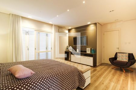 Casa à venda com 300m², 4 quartos e 4 vagas Casa à venda com 300m², 4 quartos e 4 vagasQuarto Suíte