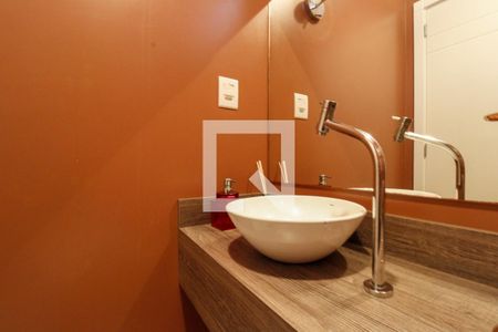 Casa à venda com 300m², 4 quartos e 4 vagas Casa à venda com 300m², 4 quartos e 4 vagasLavabo