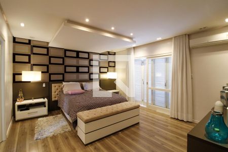 Casa à venda com 300m², 4 quartos e 4 vagas Casa à venda com 300m², 4 quartos e 4 vagasQuarto Suíte