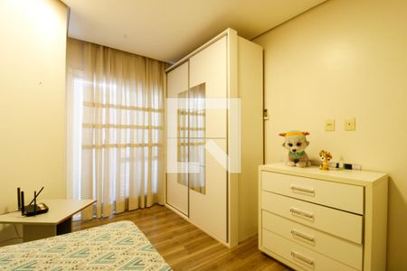 Casa à venda com 300m², 4 quartos e 4 vagas Casa à venda com 300m², 4 quartos e 4 vagasQuarto 3