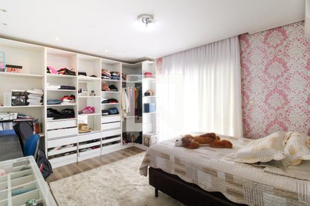 Casa à venda com 300m², 4 quartos e 4 vagas Casa à venda com 300m², 4 quartos e 4 vagasQuarto 1