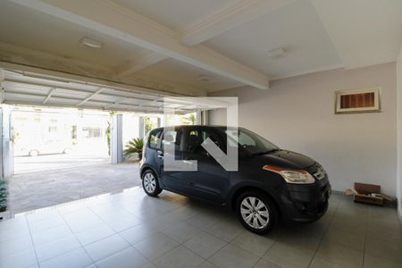 Casa à venda com 300m², 4 quartos e 4 vagas Casa à venda com 300m², 4 quartos e 4 vagasGaragem