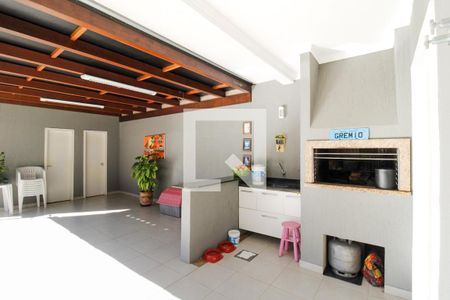 Casa à venda com 300m², 4 quartos e 4 vagas Casa à venda com 300m², 4 quartos e 4 vagasQuintal